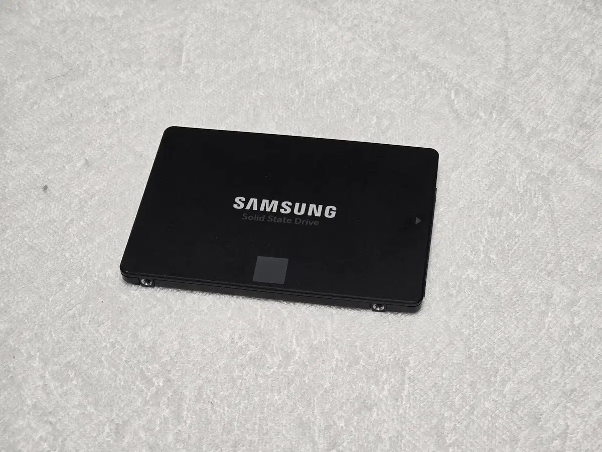 삼성 870 EVO SSD 2TB